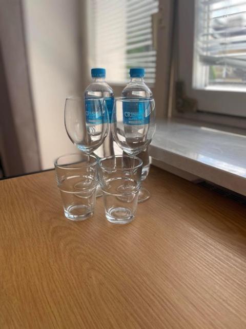 Terminal Family Airport Hostel Poznan Ngoại thất bức ảnh
